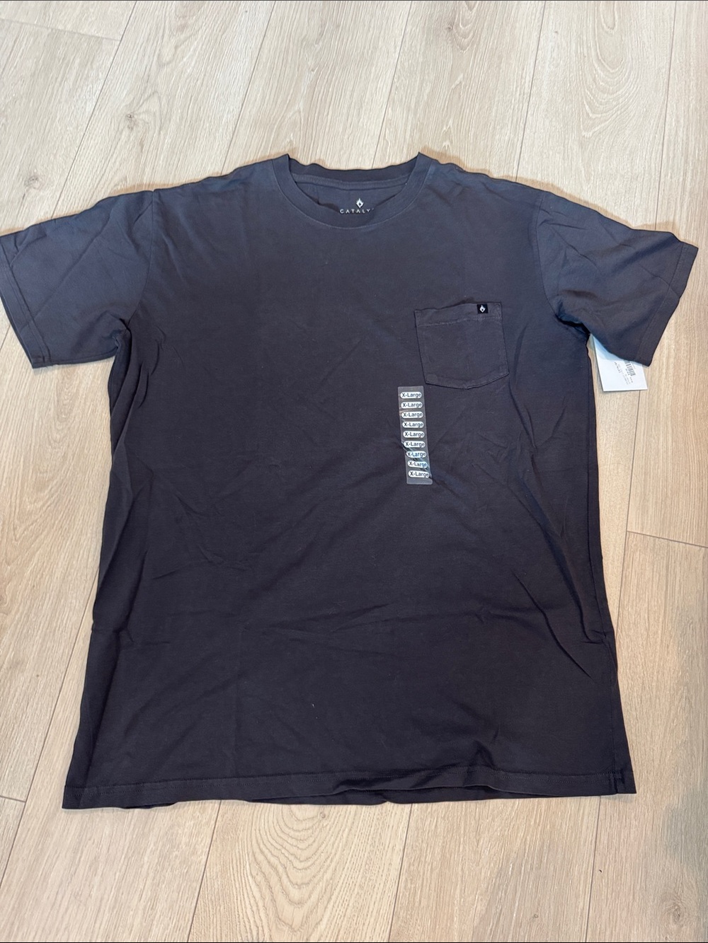 Catalyst Men's Black Short-Sleeve Pocket Tee